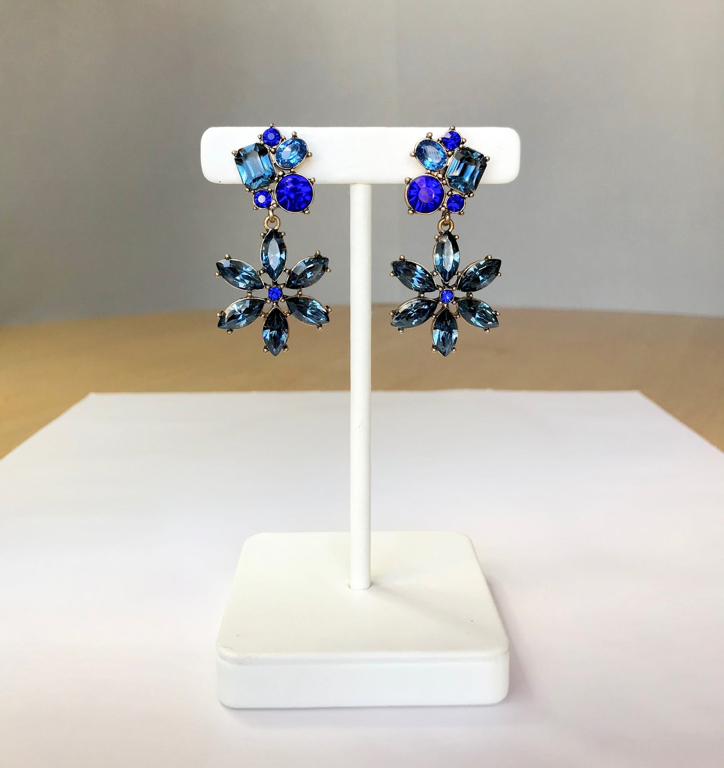 Blue crystal flower earrings