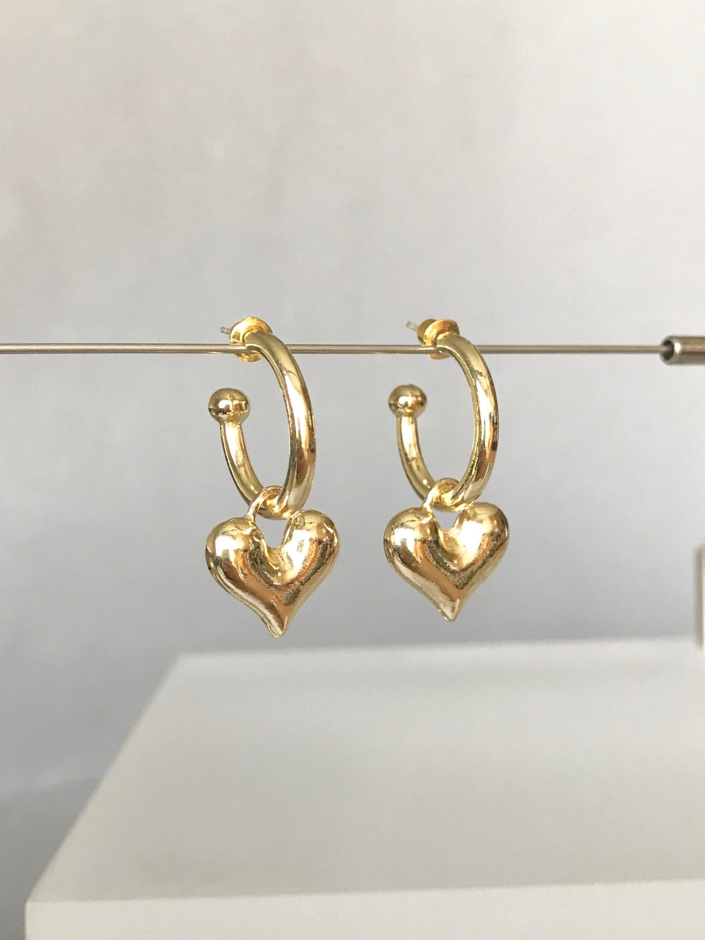 Gold heart hoop earrings
