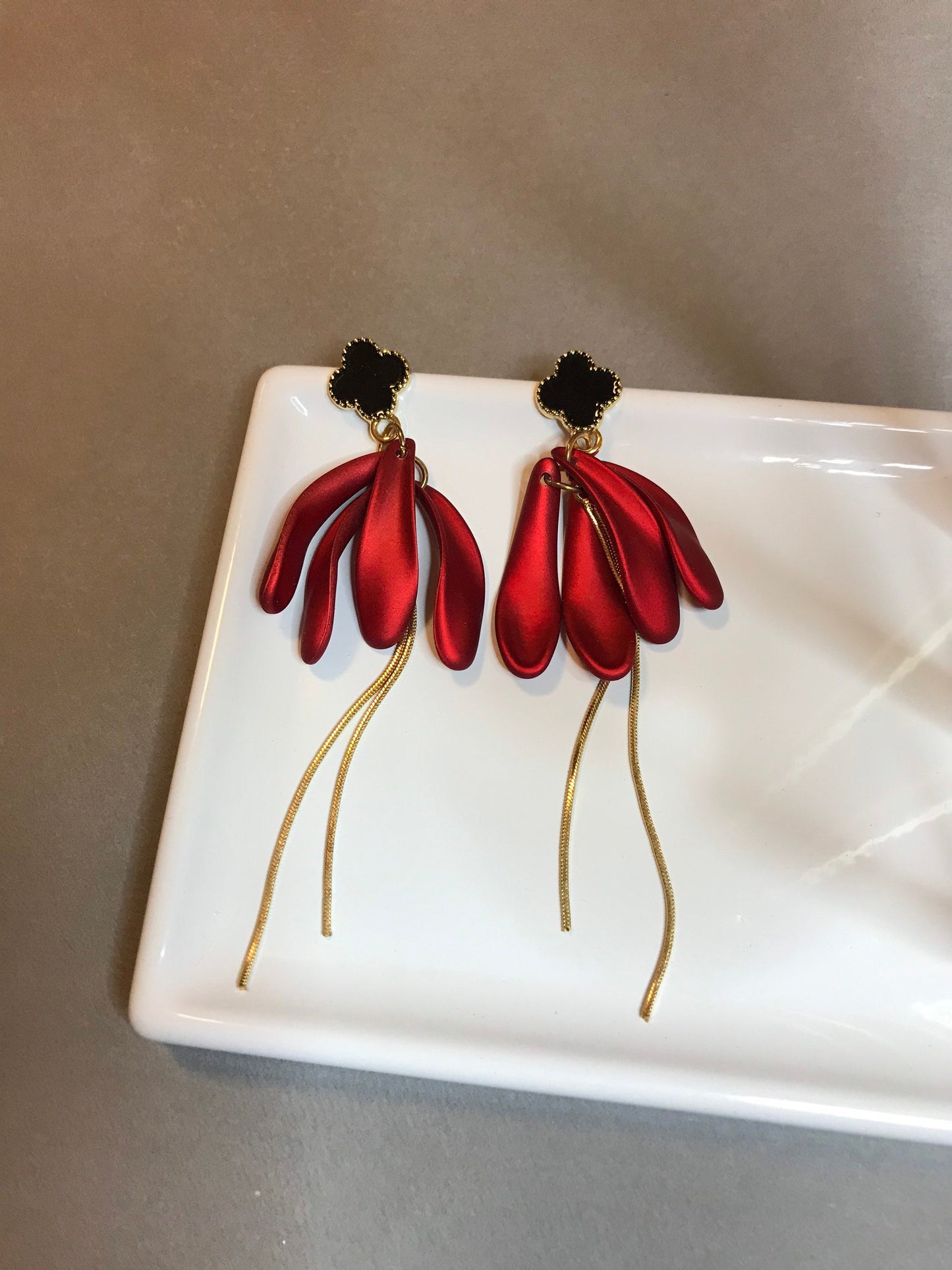 Red petal drop earrings clover earrings