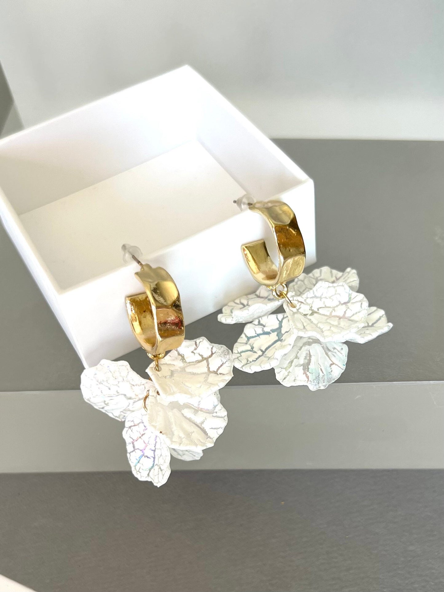 White petal flower earrings