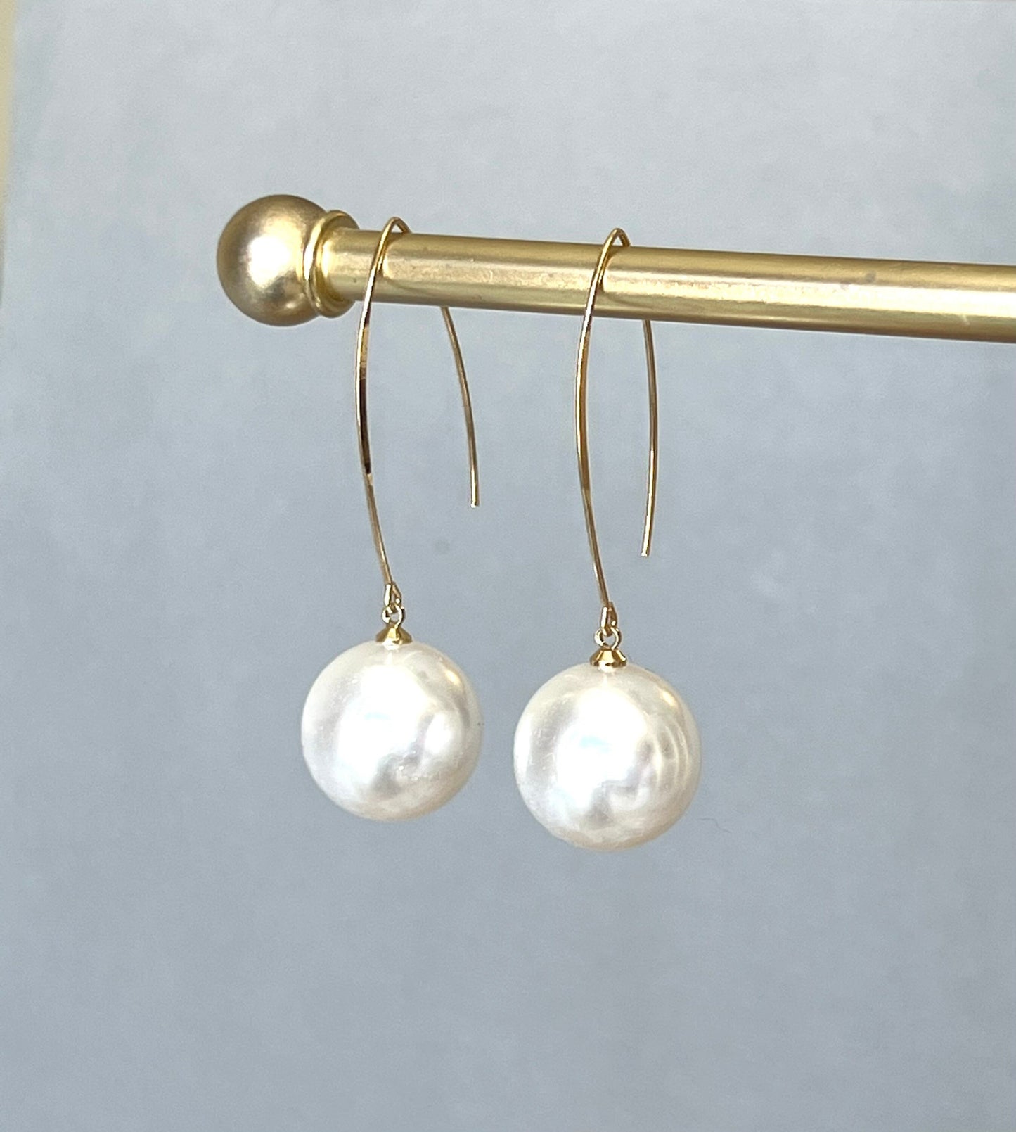 Pearl drop earrings