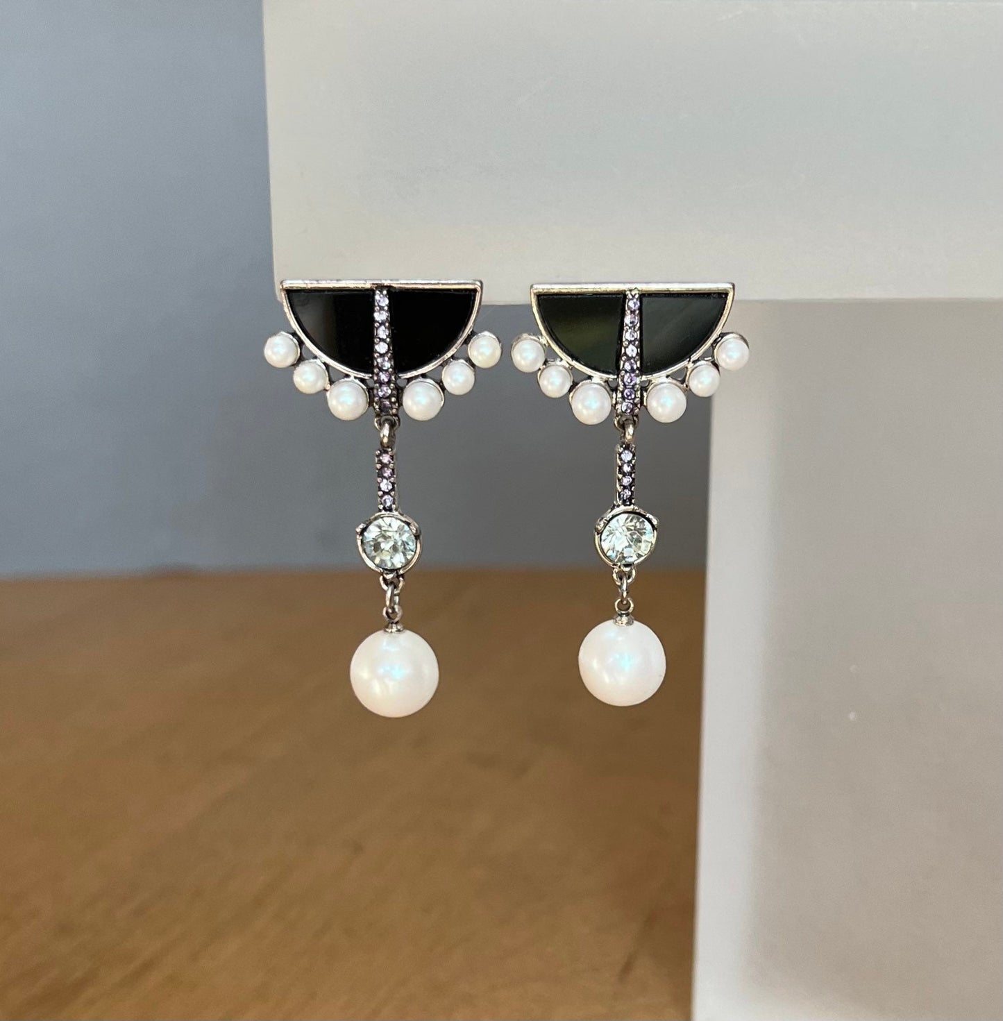 Art deco statement pearl earrings