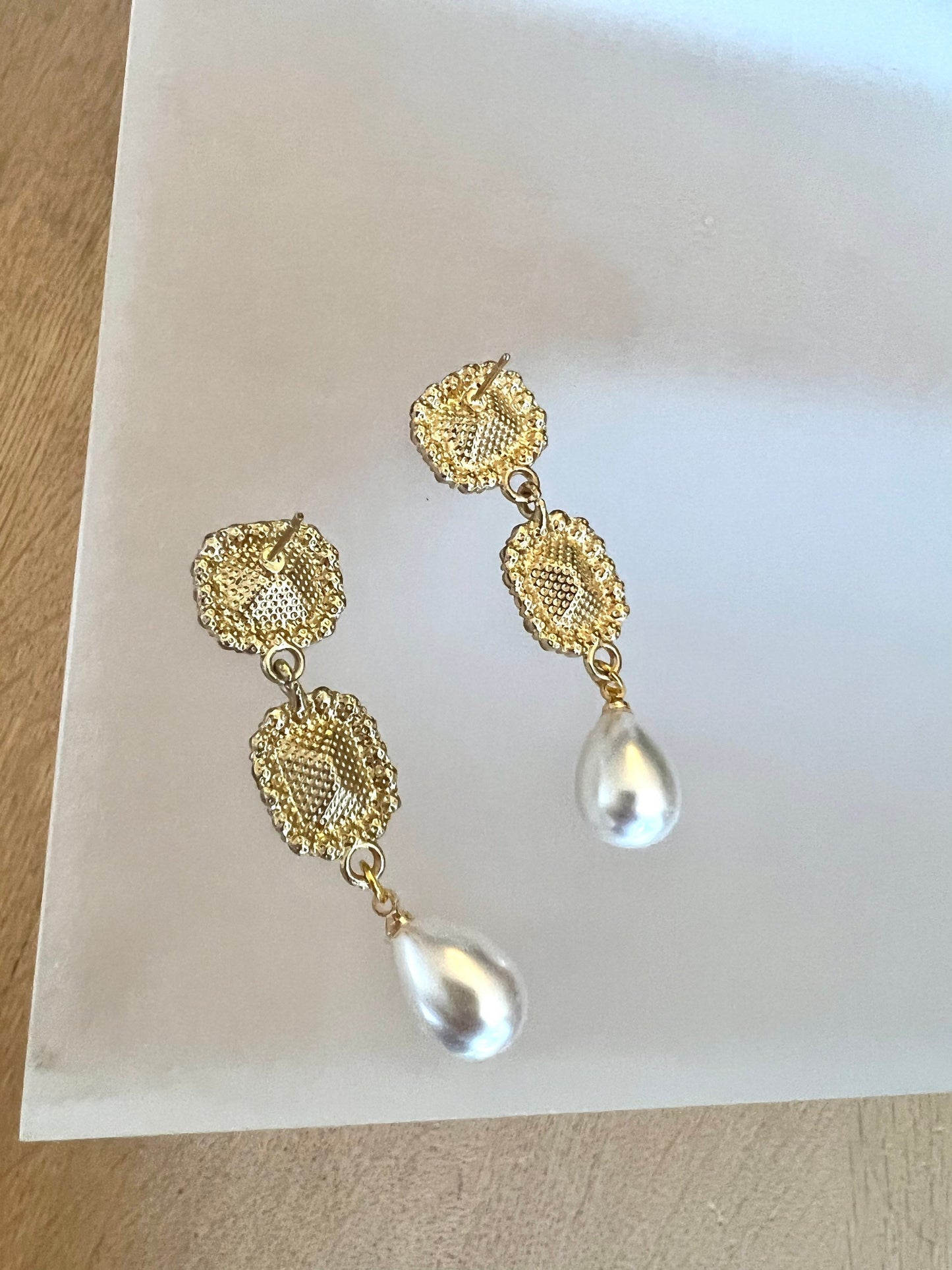 Crystal drop earrings