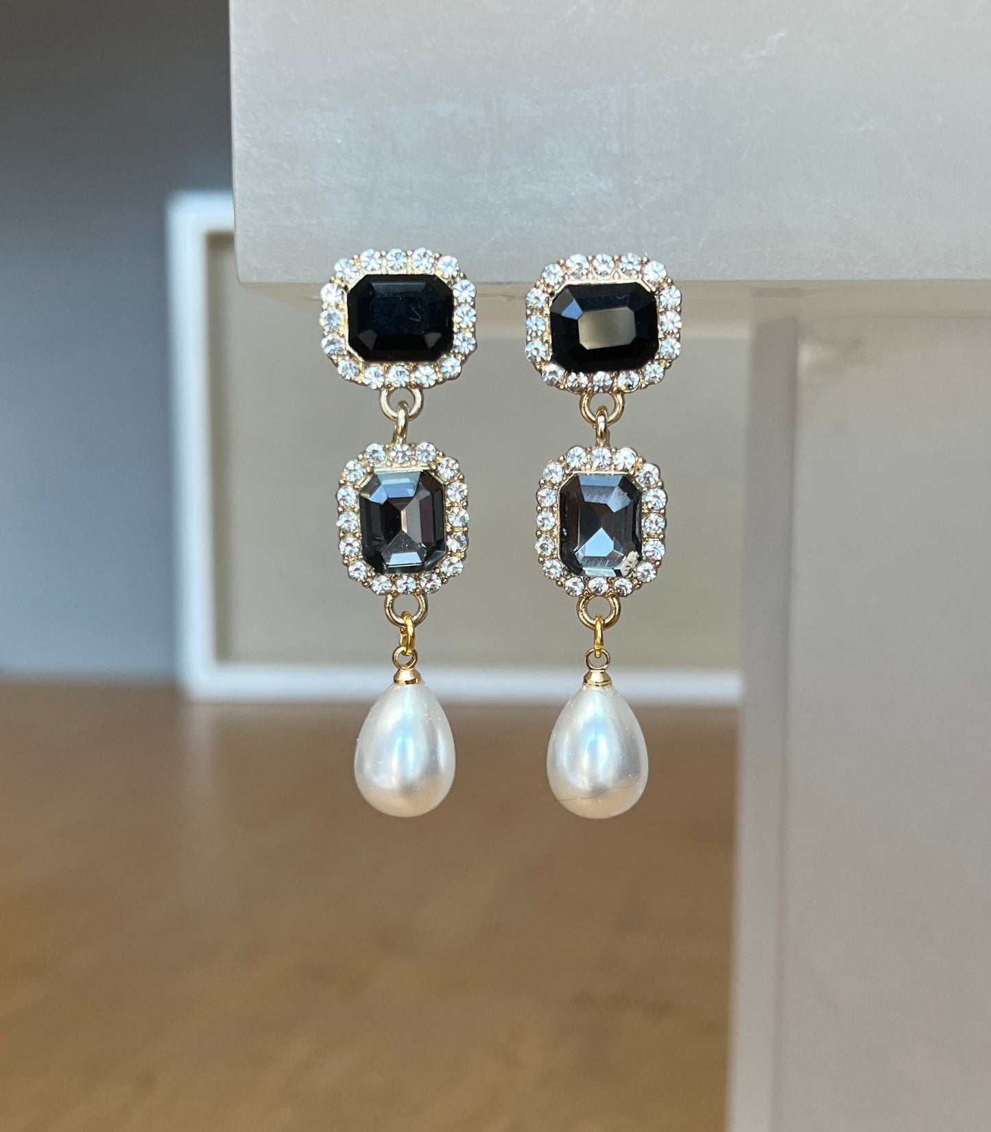 Crystal drop earrings