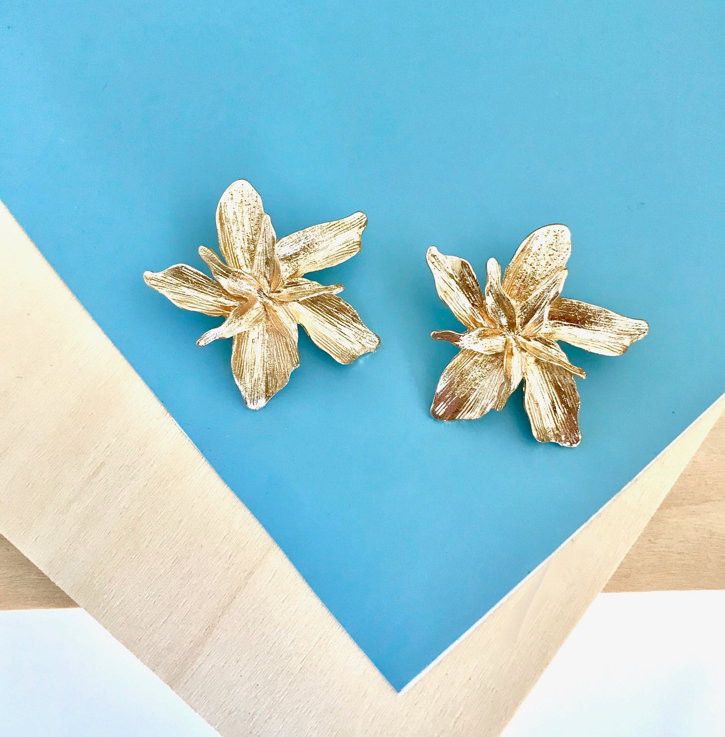 Gold flower earrings