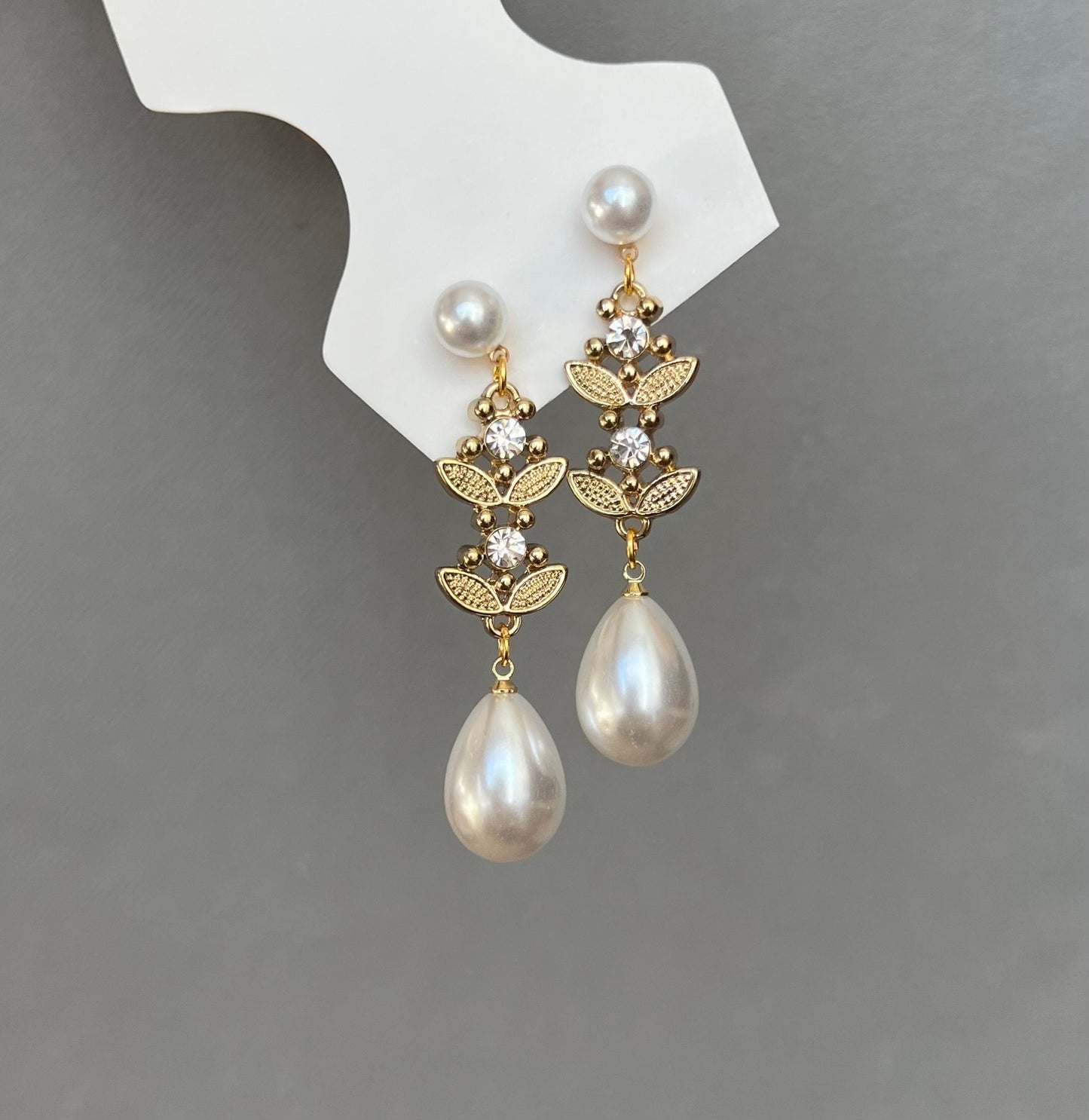 Pearl drop crystal earrings